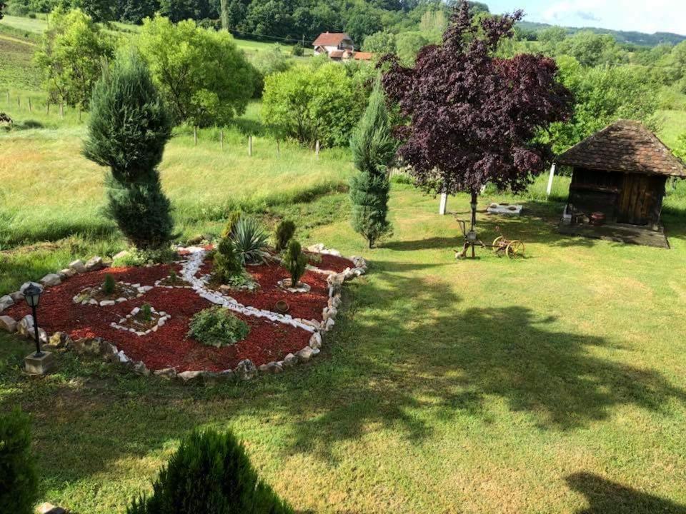 Holiday Home Rodjak Sa Sela Mionica Eksteriør billede